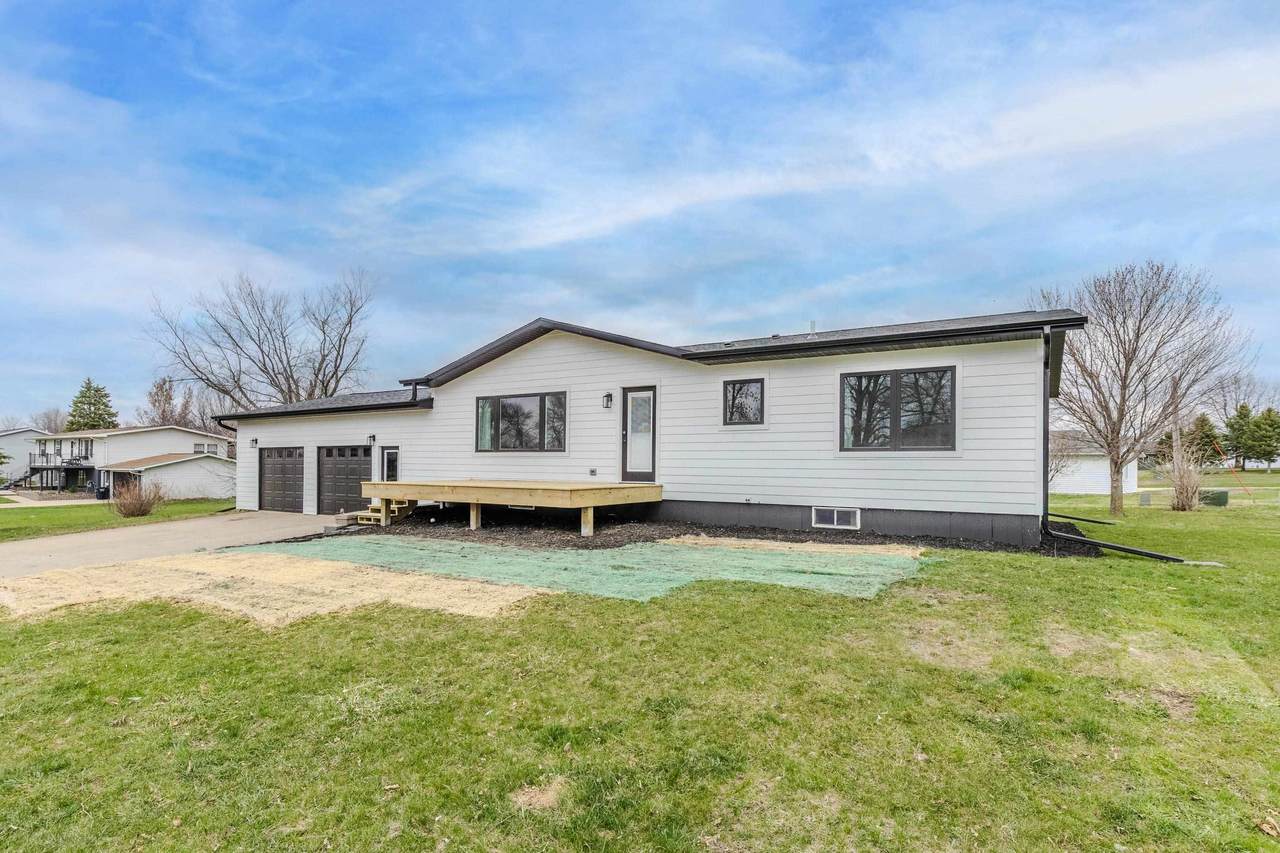 1205 Lakeside Ave - Photo 1