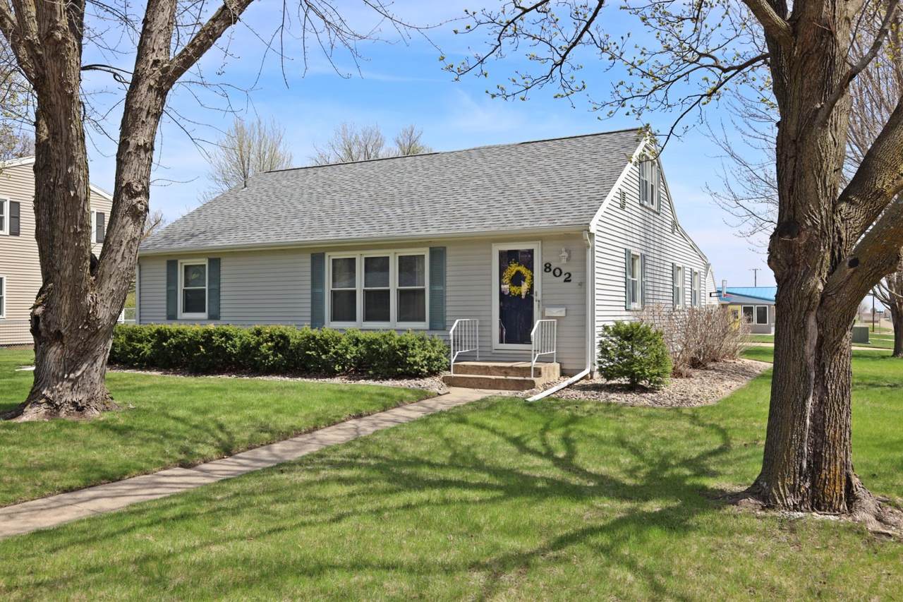 802 14th Street - Photo 1
