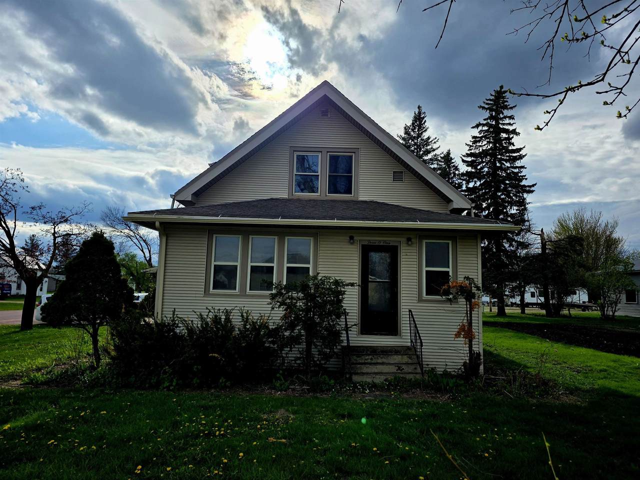 301 Sleeper Street - Photo 1