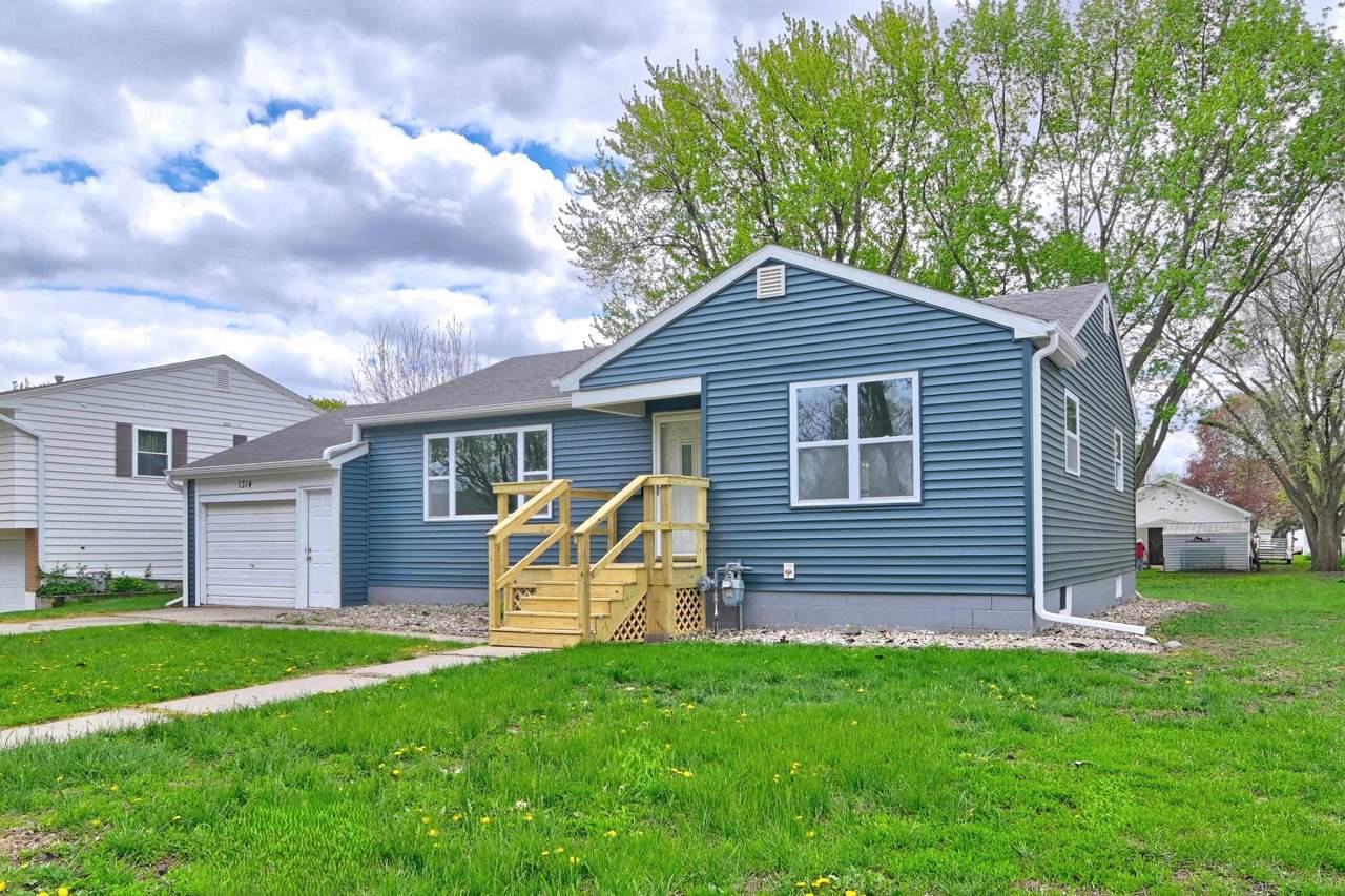 1314 4th Avenue - Photo 1