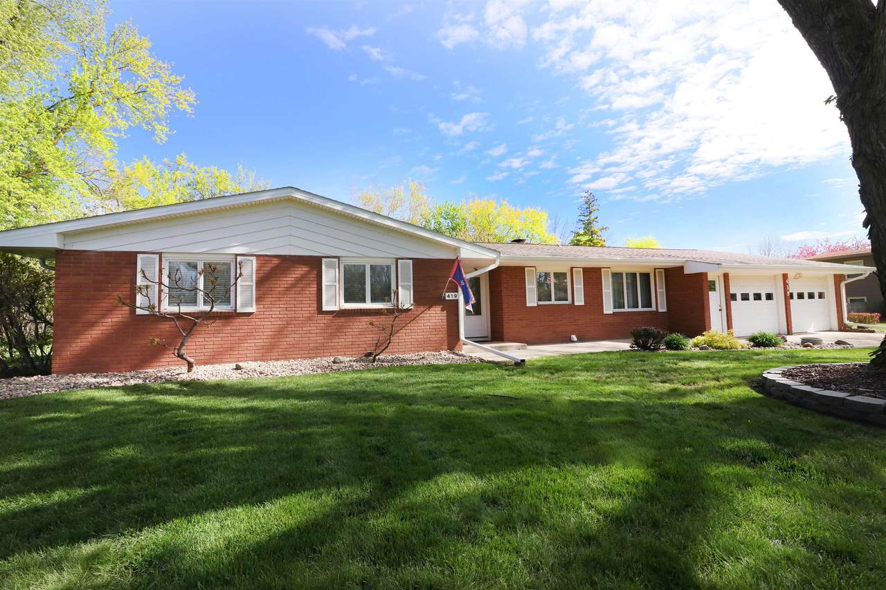 419 4th Street - Photo 1