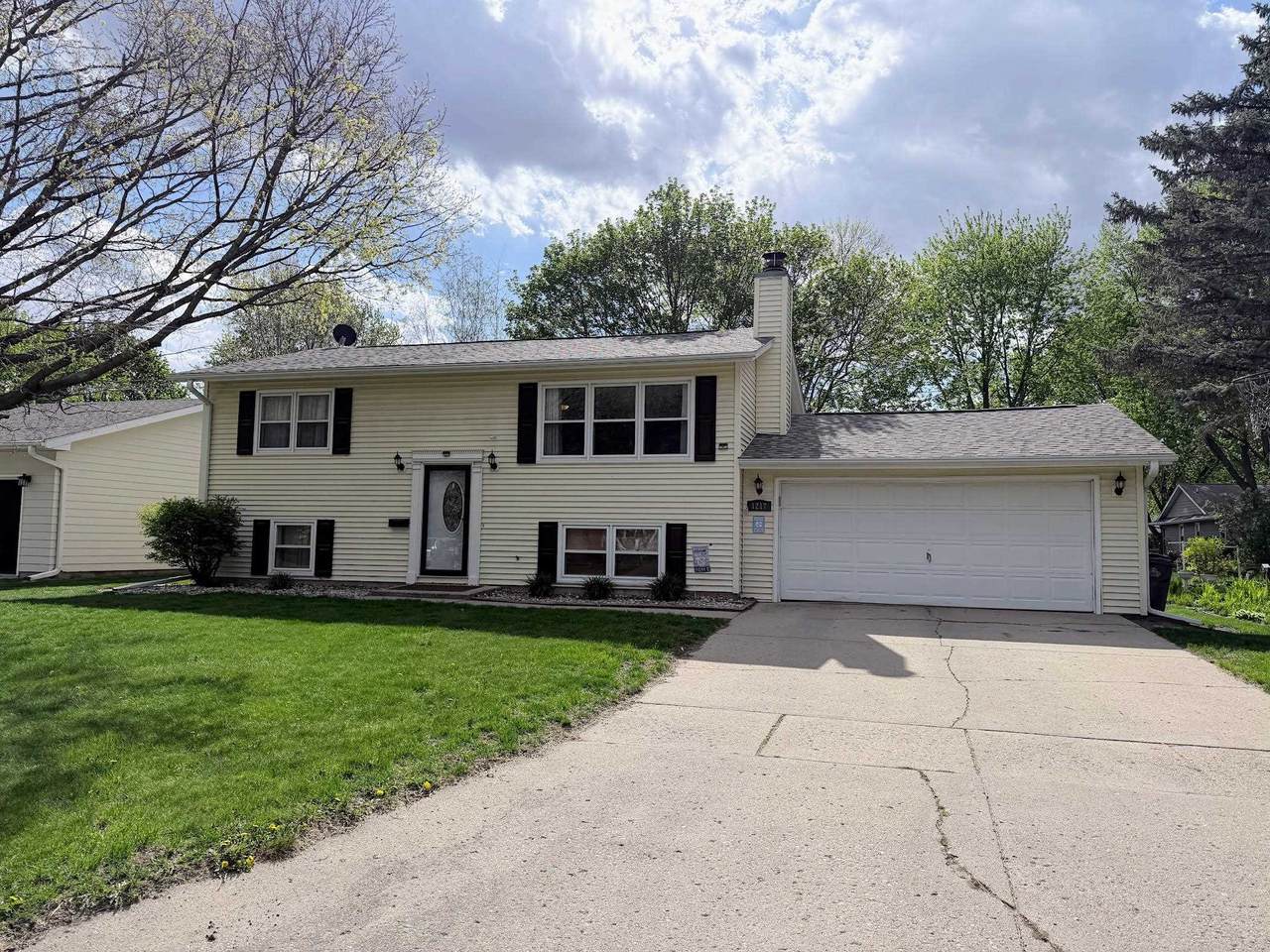 1217 13Th Avenue - Photo 1
