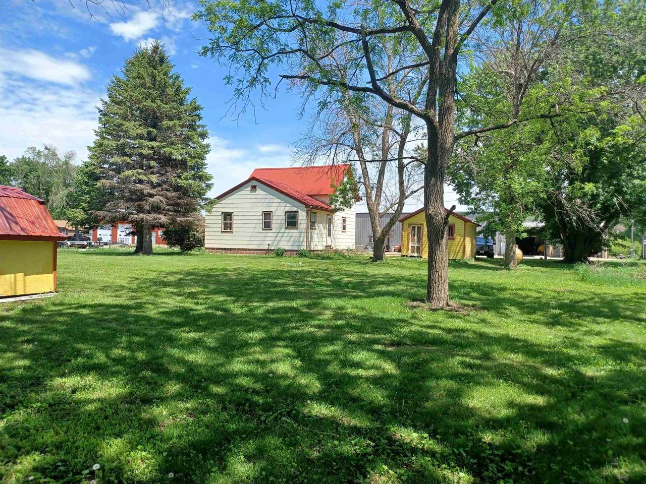 2251 Albert Street - Photo 1