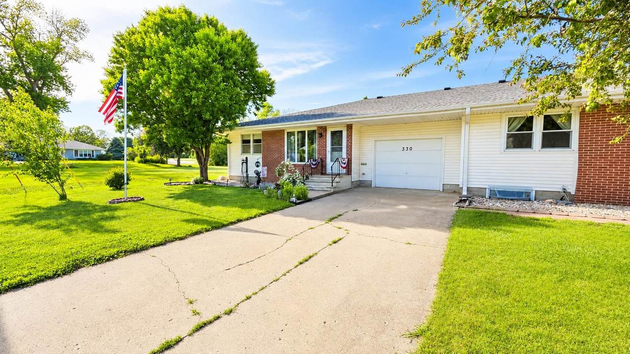 330 2nd Street - Photo 1