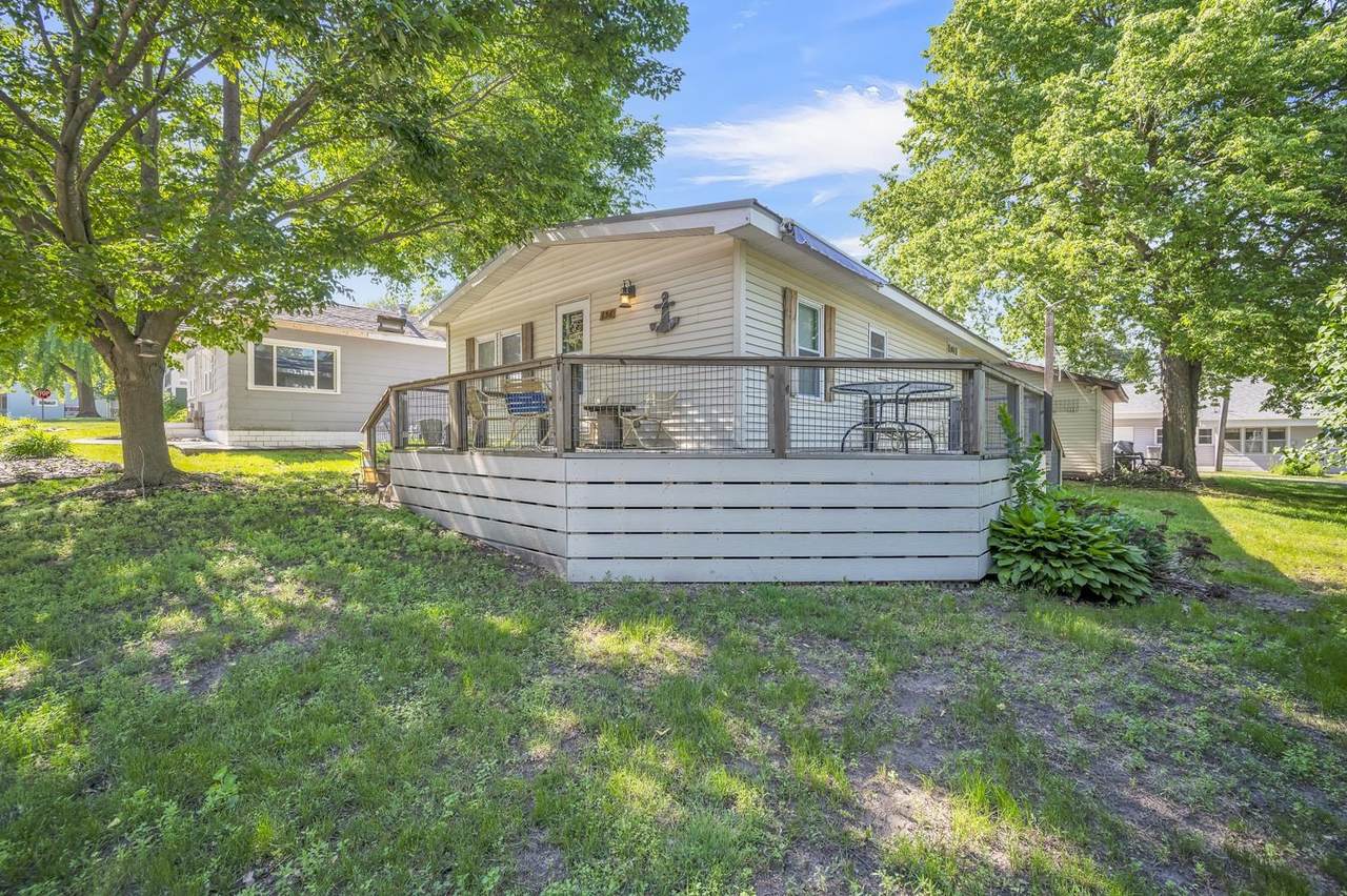 156 Linden Drive - Photo 1