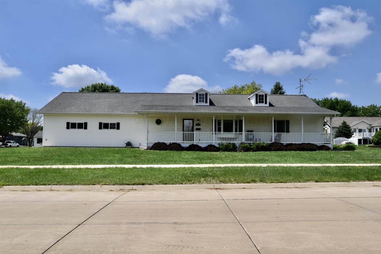 403 13Th Avenue - Photo 1