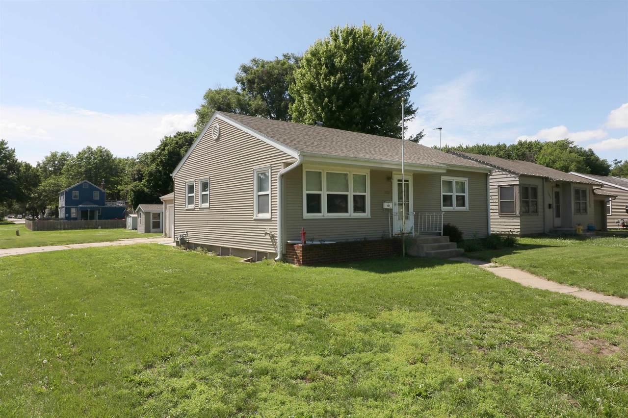 1601 3rd Avenue - Photo 1