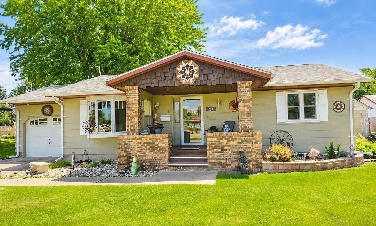 220 3rd Avenue - Photo 1