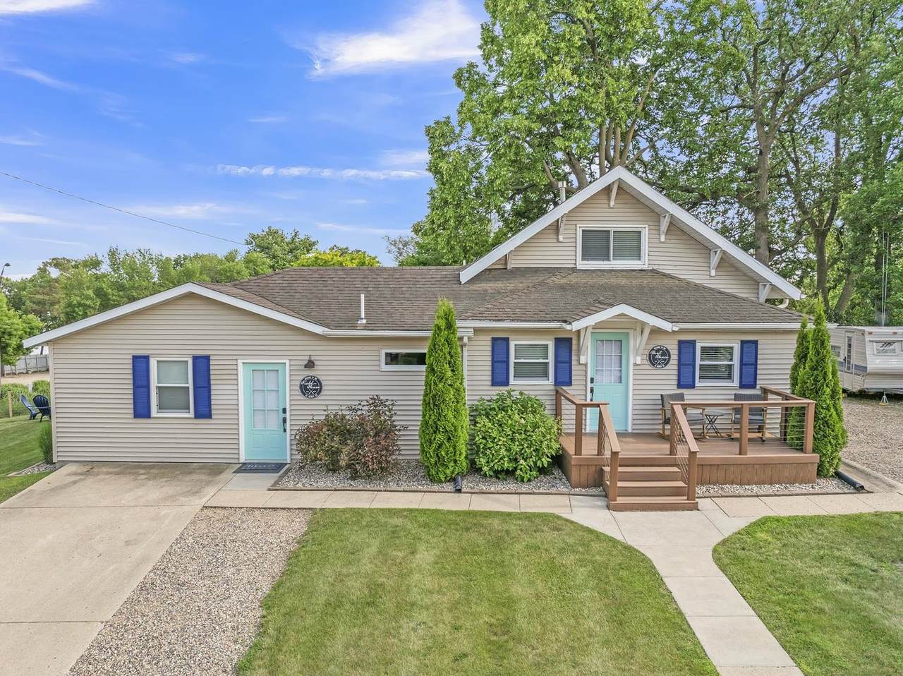 41 Dewey Street - Photo 1