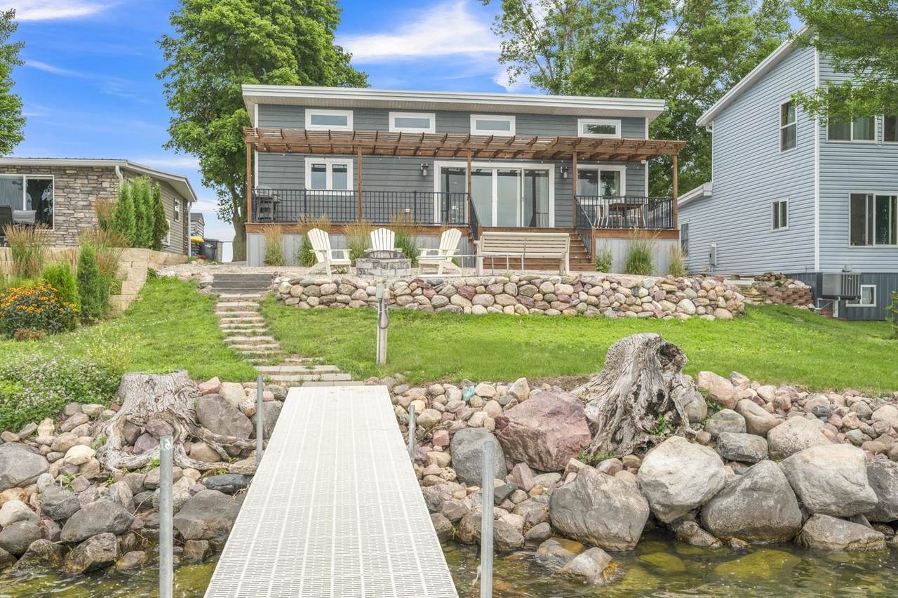 10767 Crowley Avenue - Photo 1
