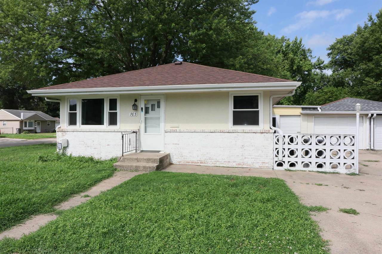 703 8th Avenue - Photo 1
