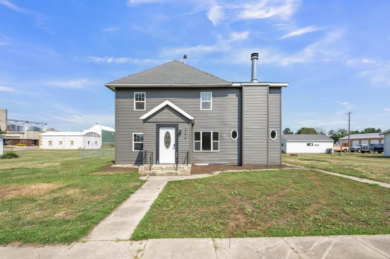 206 Ocheyedan Street - Photo 1