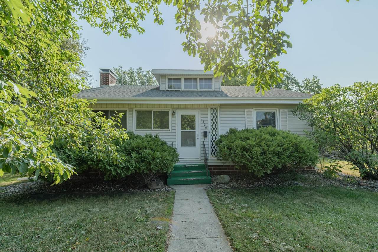 1220 Grand Avenue - Photo 1