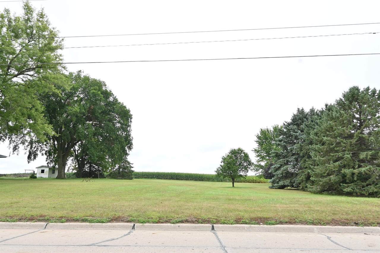 606 Park Avenue - Photo 1