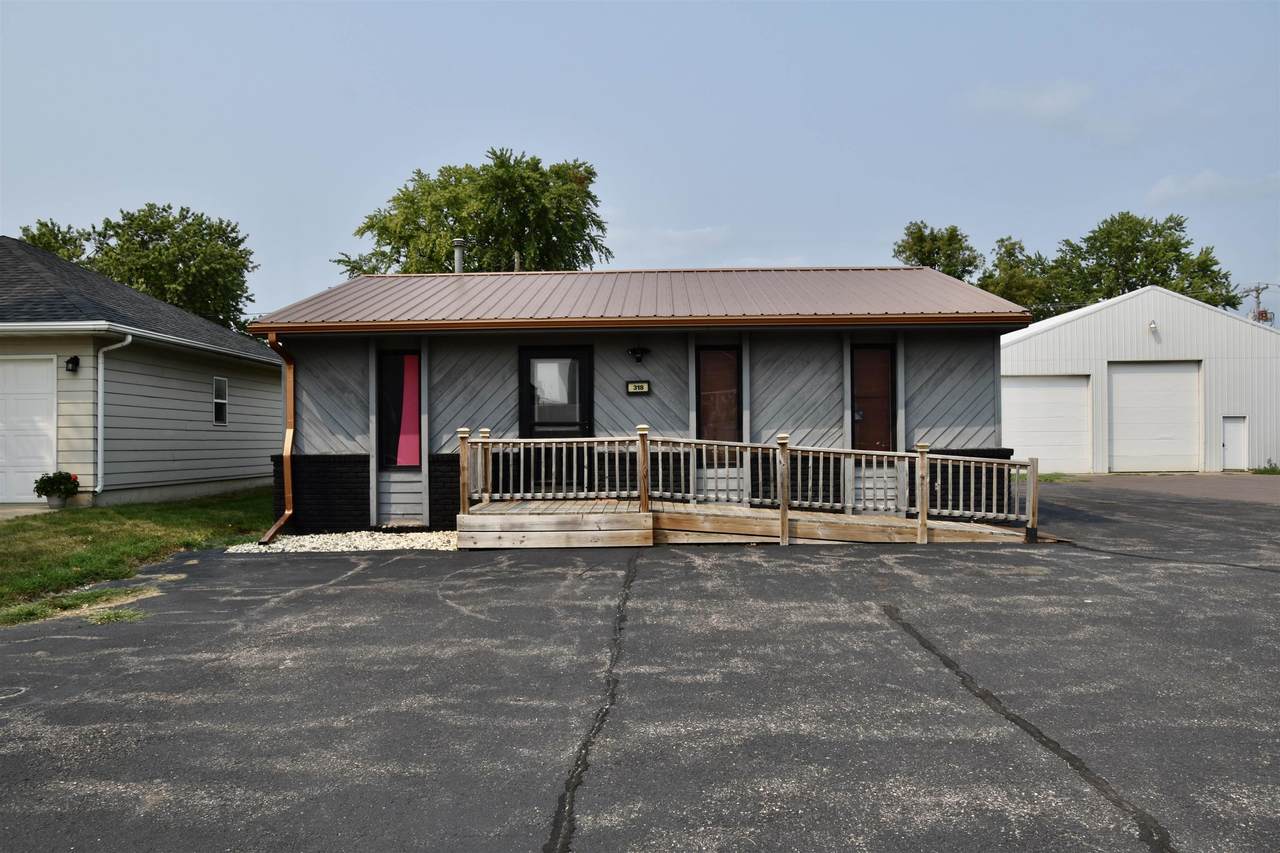 318 11th Street - Photo 1