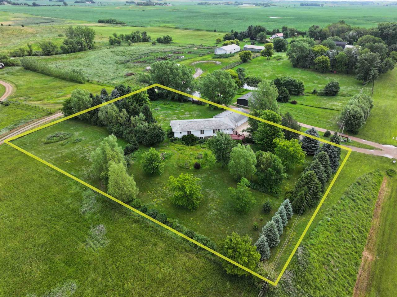 1806 Hwy 9 - Photo 1