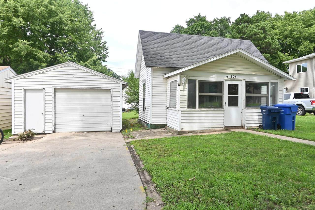 306 Thomas Street - Photo 1