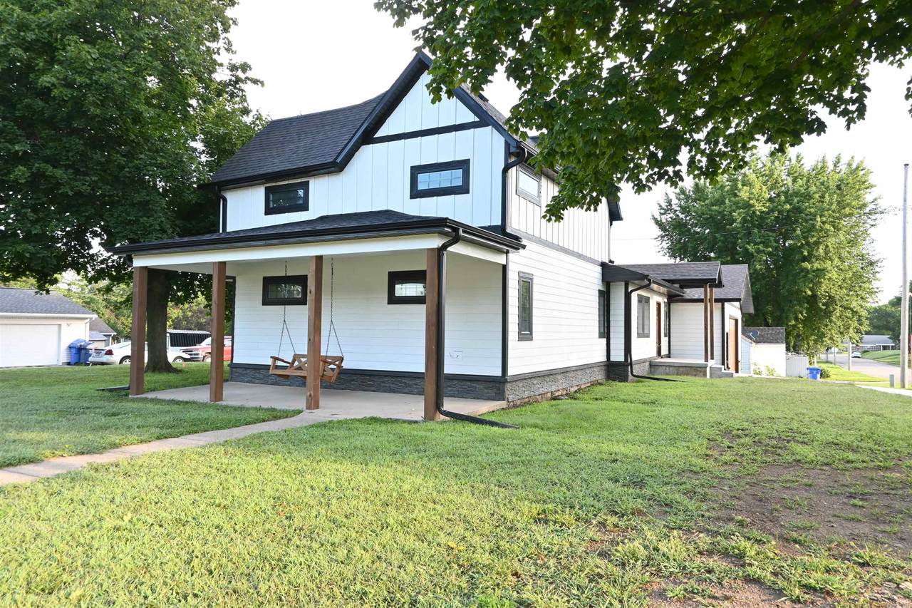 614 Thomas Street - Photo 1