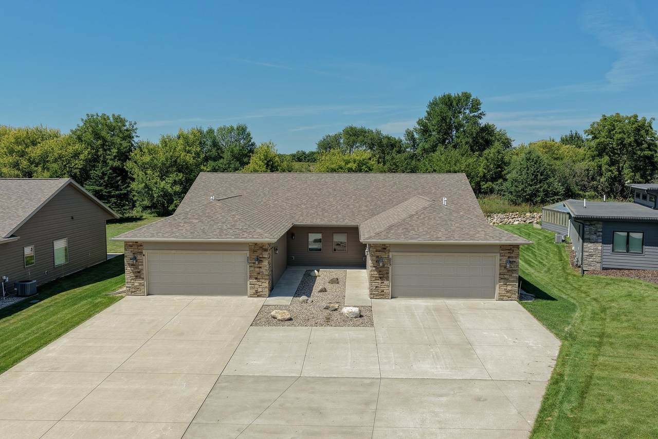 3337 Prairie Meadow Drive - Photo 1