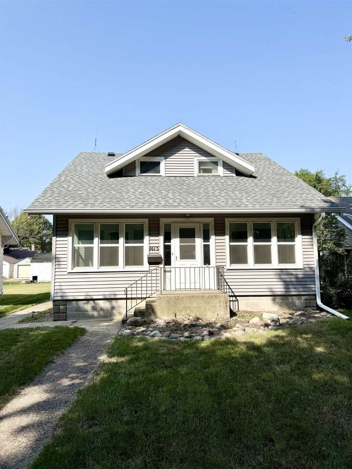 1413 2Nd Avenue - Photo 1