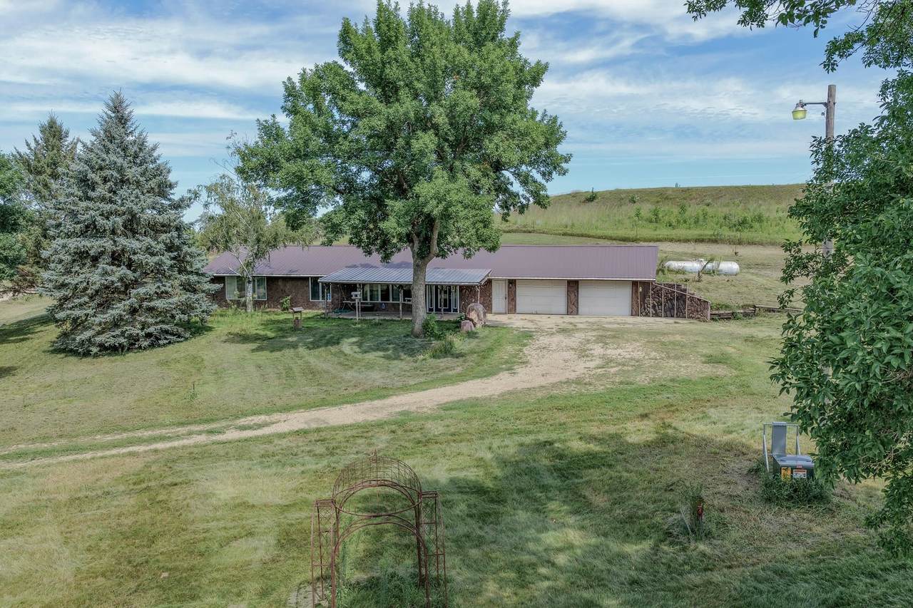 2696 430Th Avenue - Photo 1