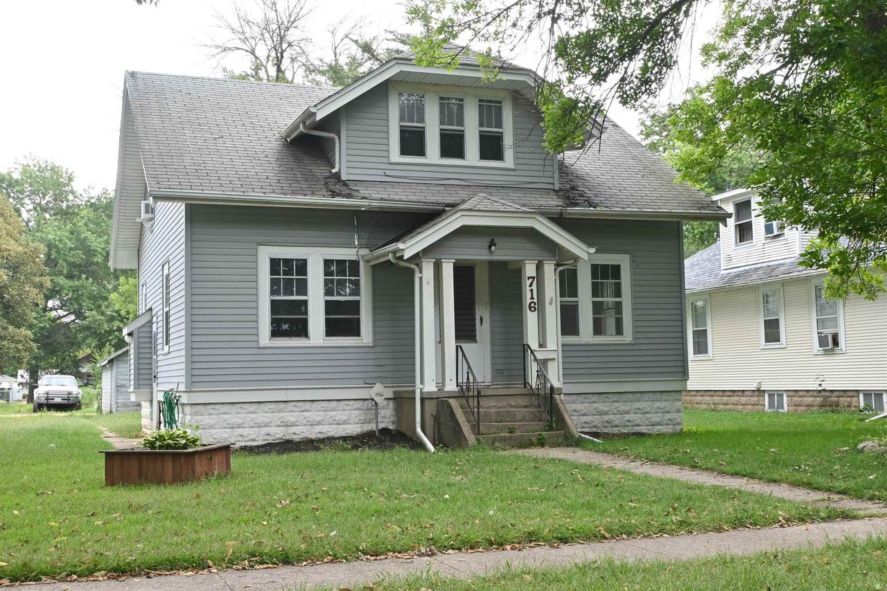 716 3rd Avenue - Photo 1