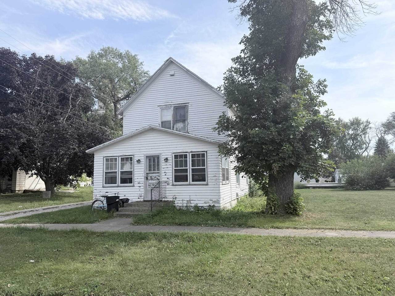 1506 Center Street - Photo 1