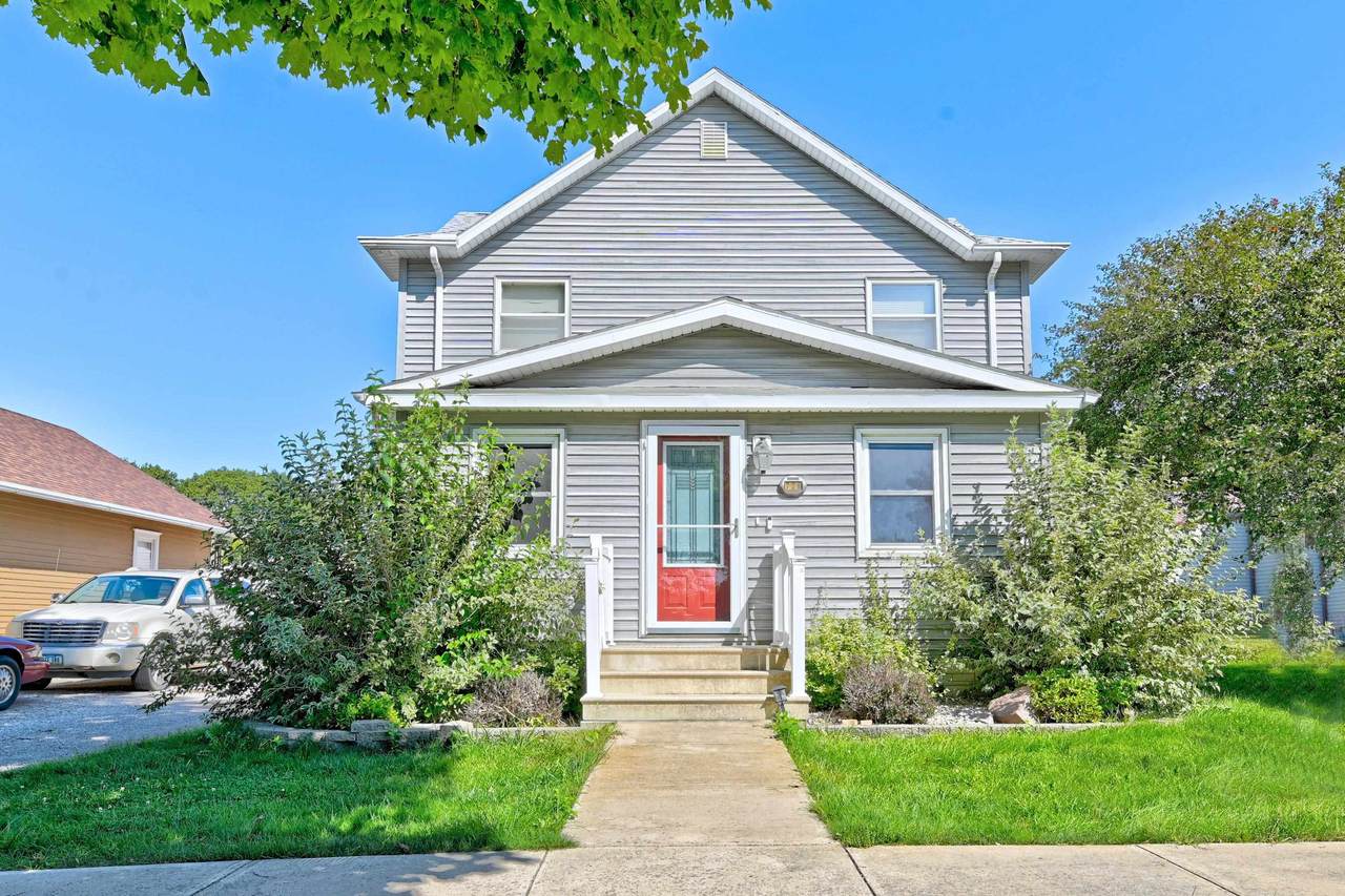 706 2nd Avenue - Photo 1