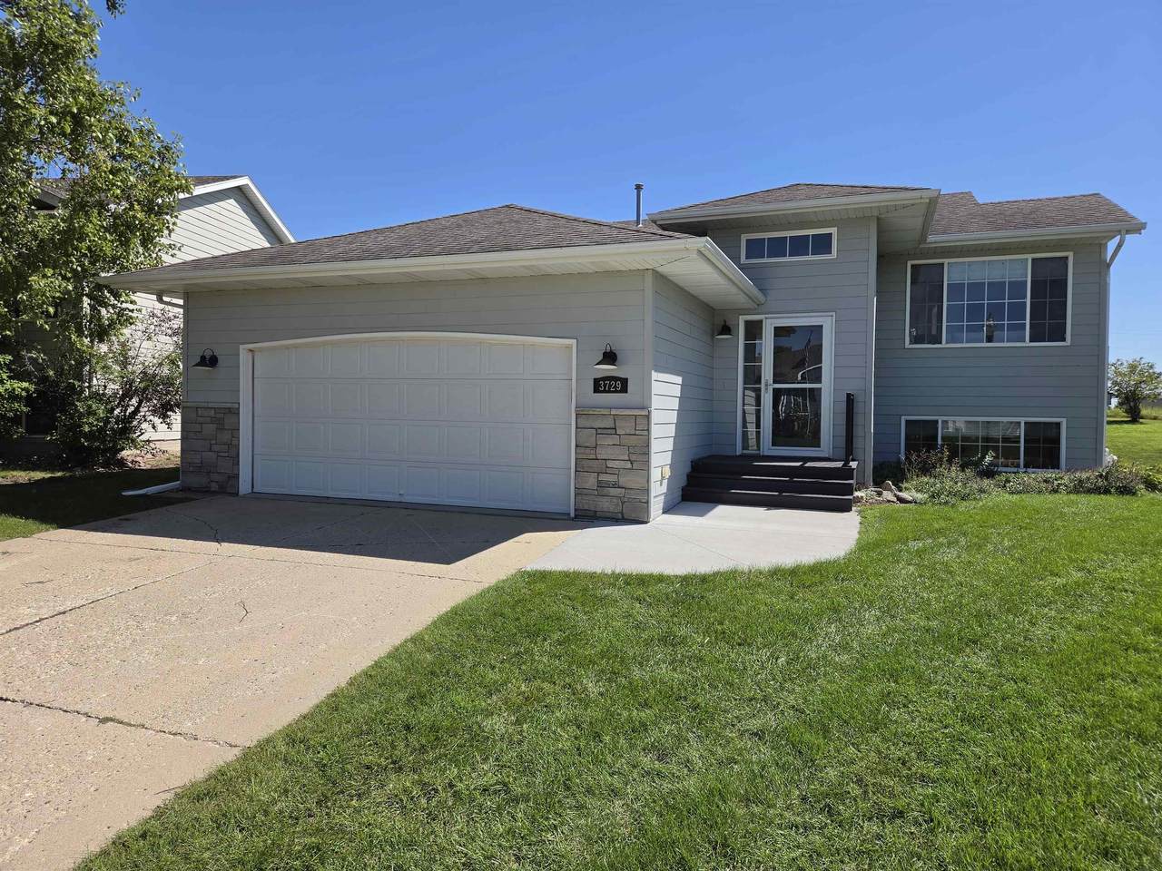 3729 Ithaca Avenue - Photo 1