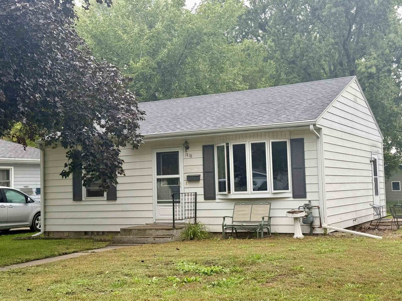 1418 4th Ave East - Photo 1