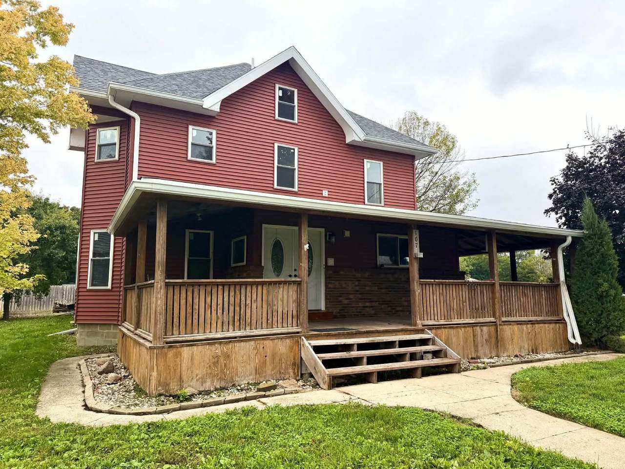 107 1st Street - Photo 1