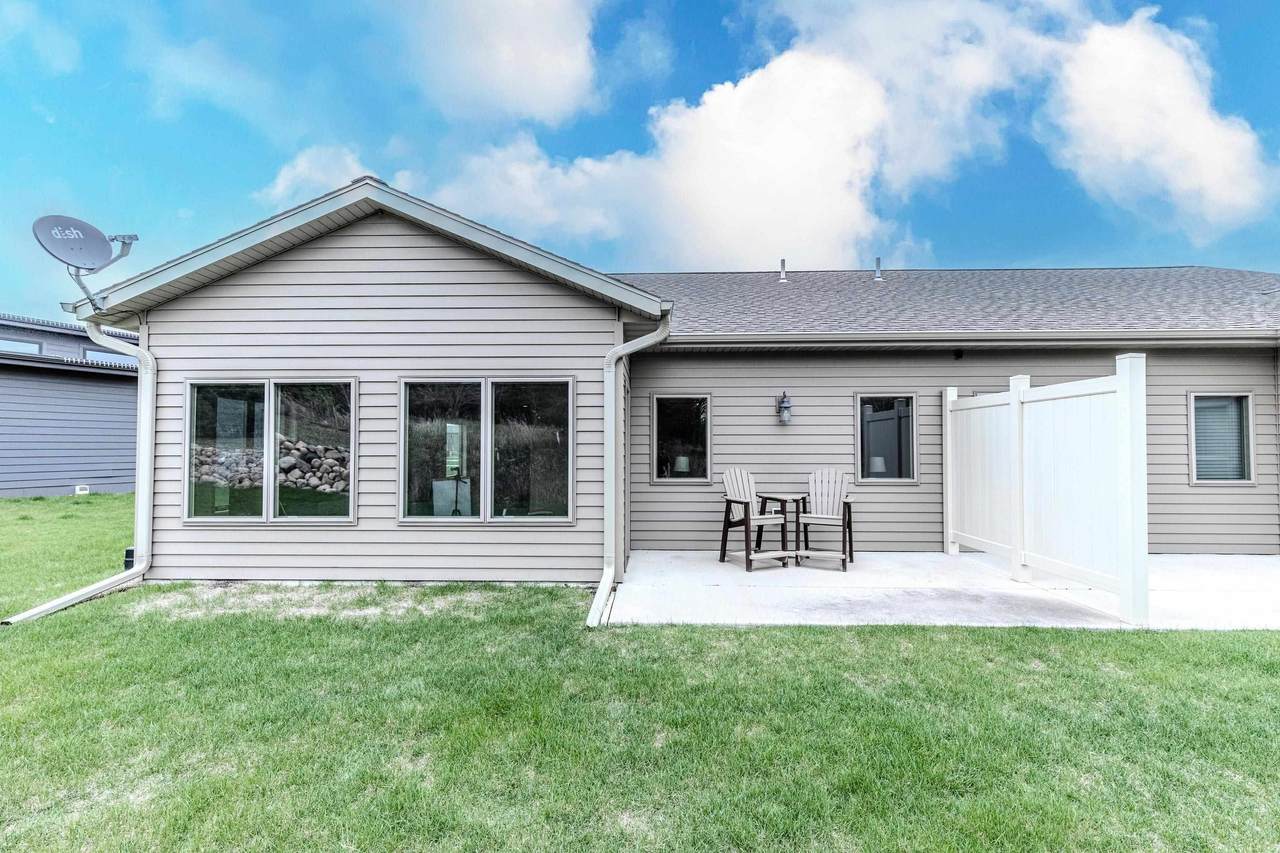 3337 Prairie Meadow Drive - Photo 1