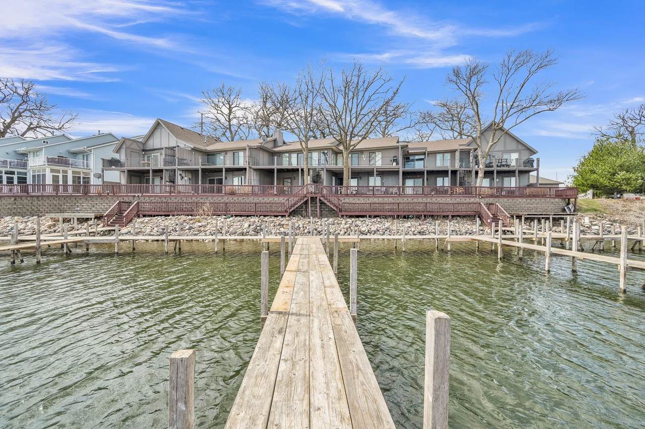 1020 Hwy 71 S - Photo 1