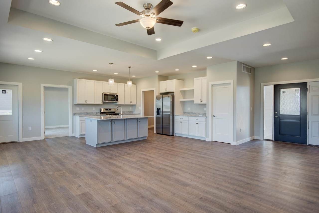 3008 Sportsmans Dr - Photo 1
