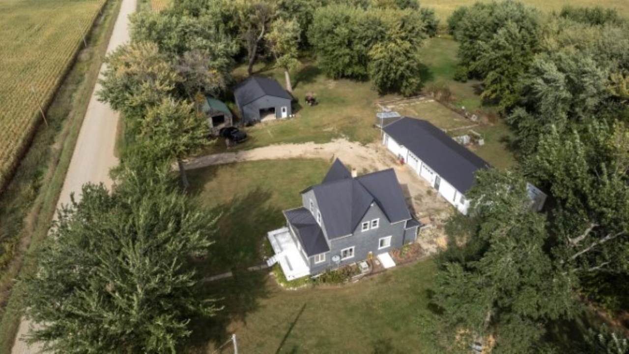 3840 150th Avenue - Photo 1