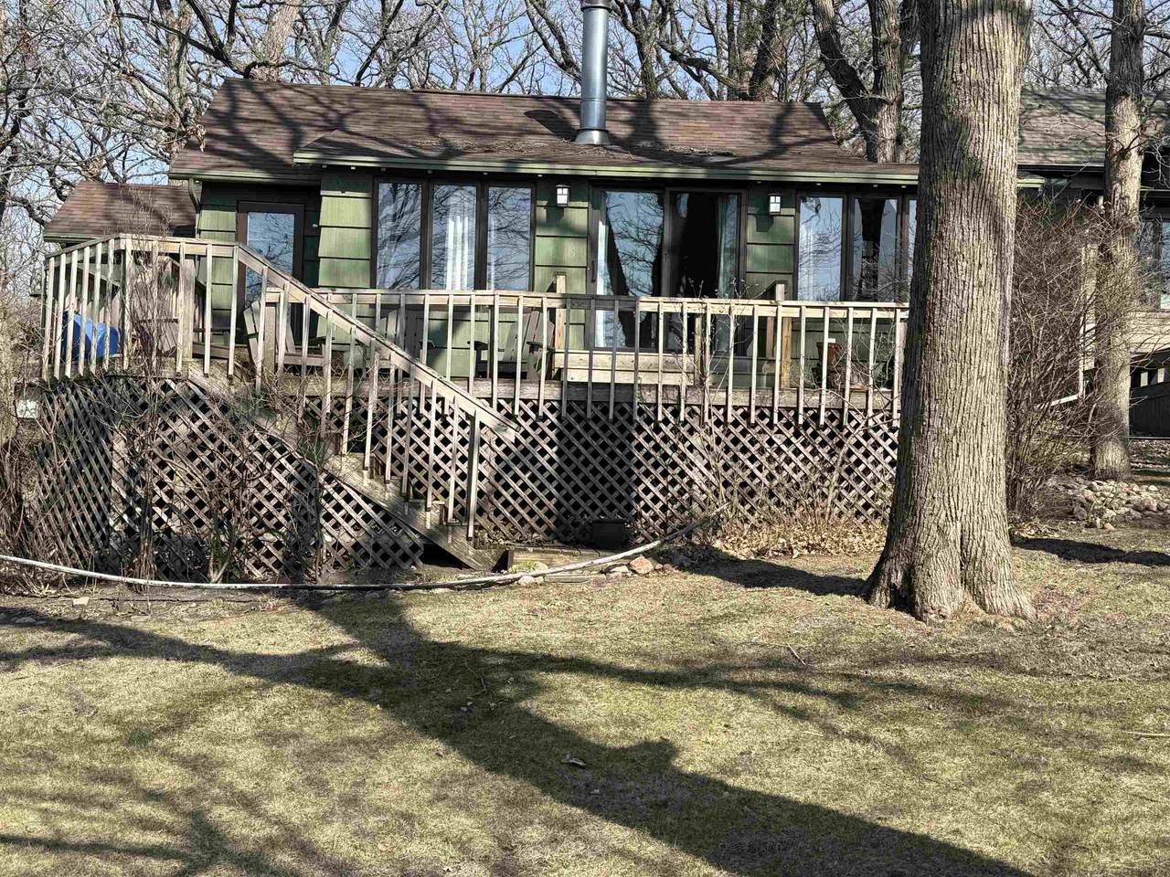 5411 Lakeshore Drive - Photo 1