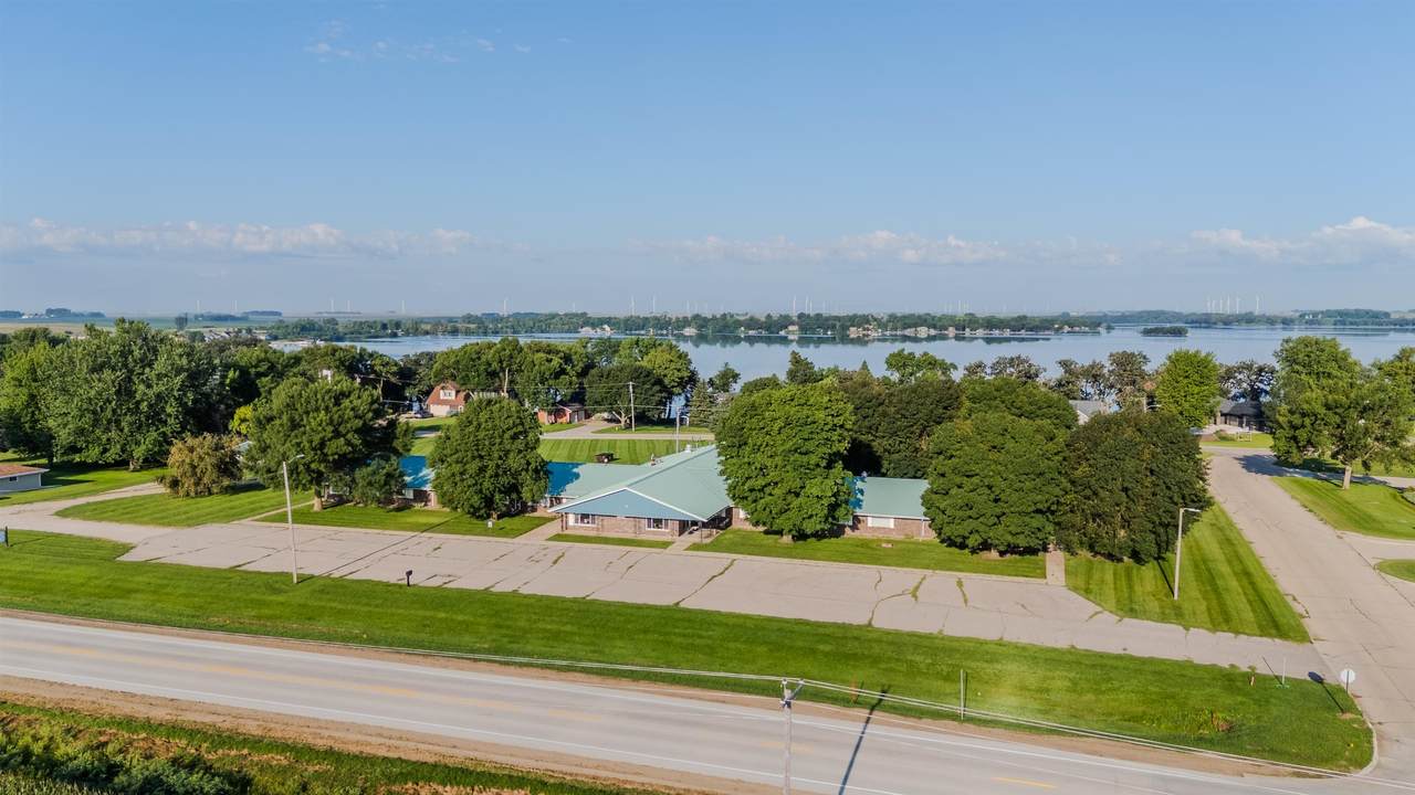 1304 South Market Street - Photo 1