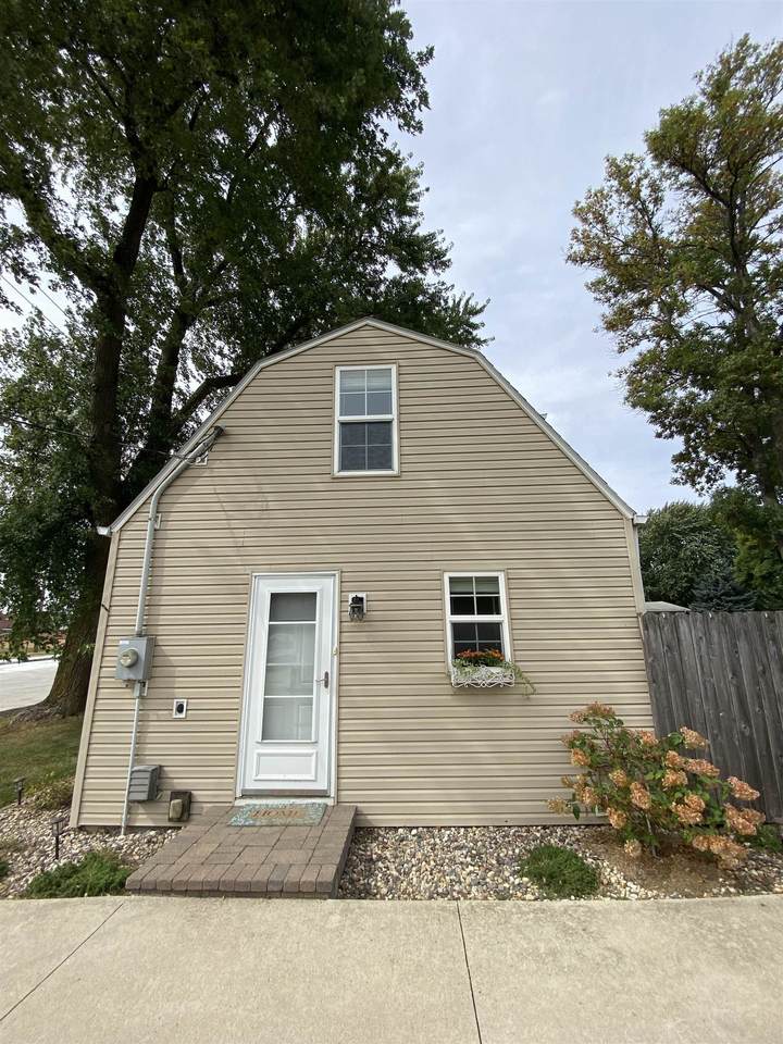512 23rd Street - Photo 1