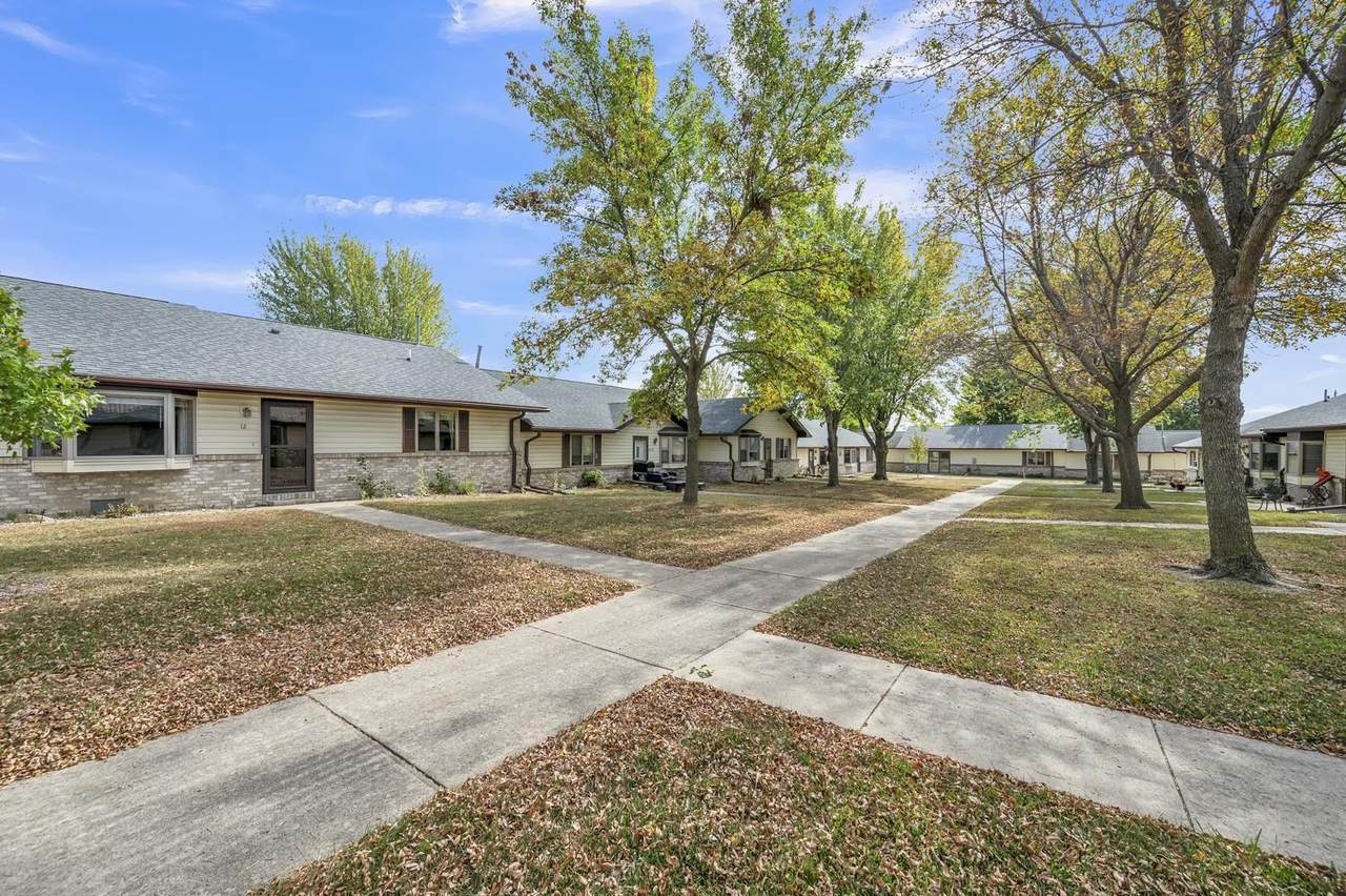 1916 23rd Street - Photo 1