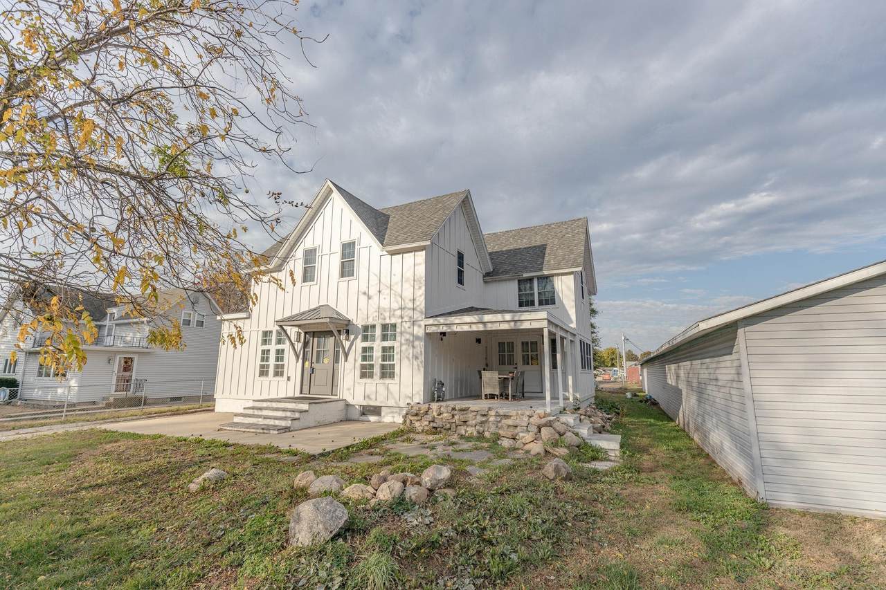 829 2Nd Avenue - Photo 1