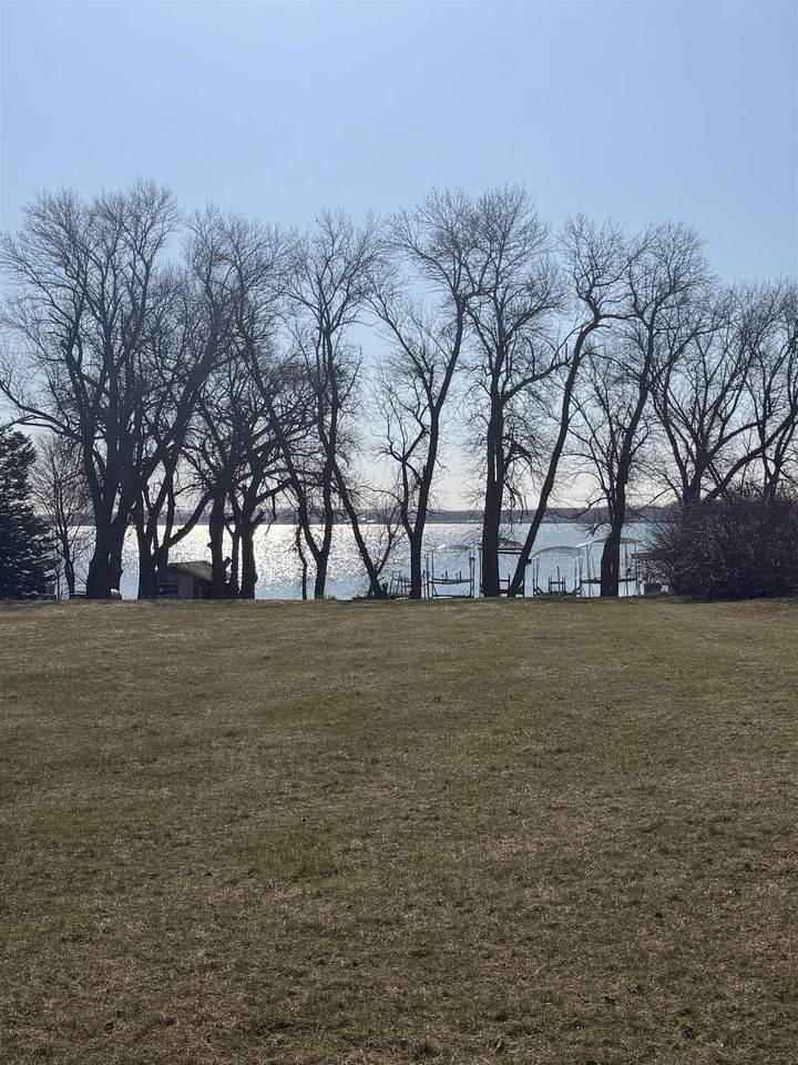 https://bt-photos.global.ssl.fastly.net/greatlakes/1280_boomver_2_251369-2.jpg