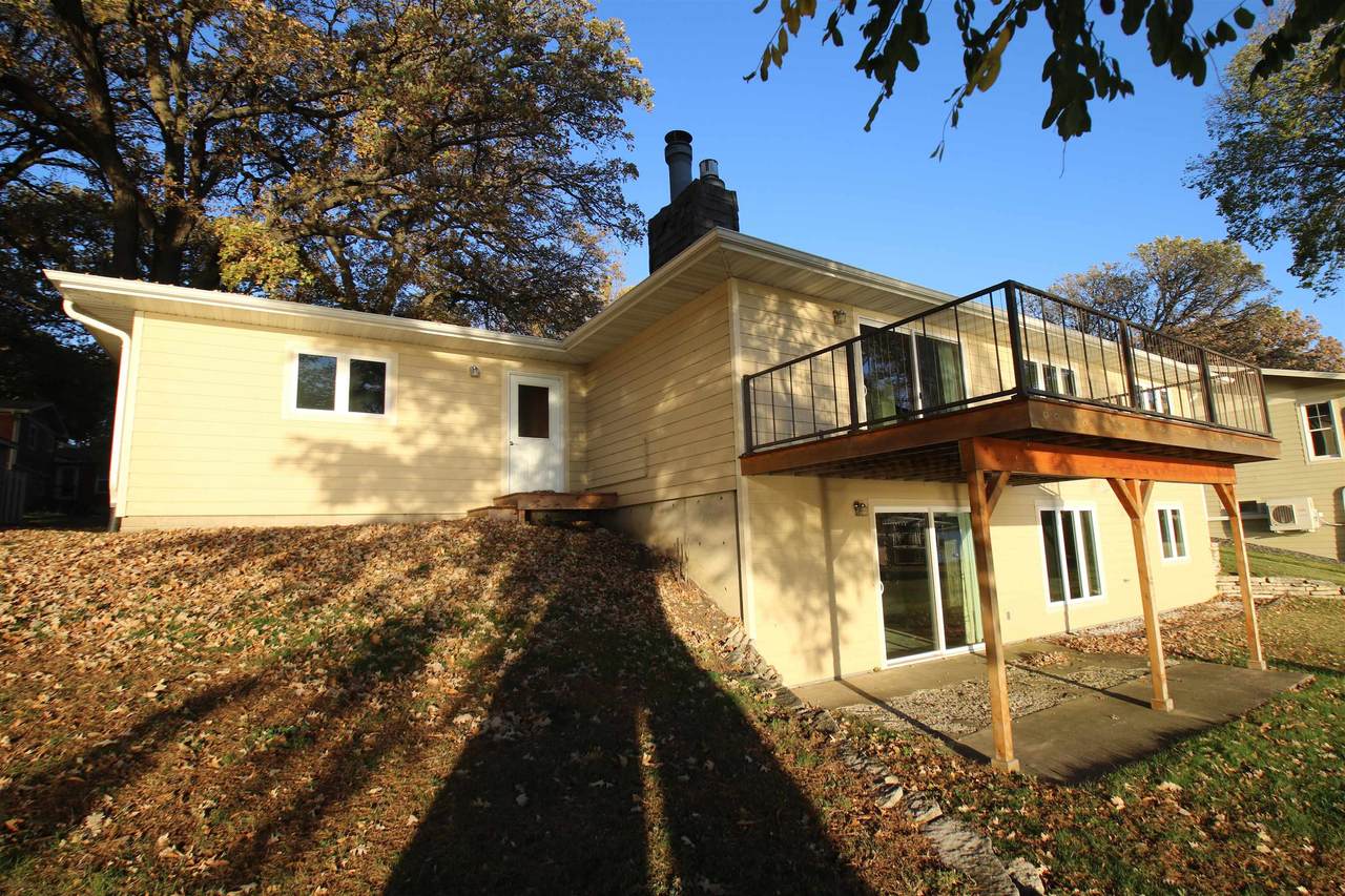 504 9th St - Photo 1