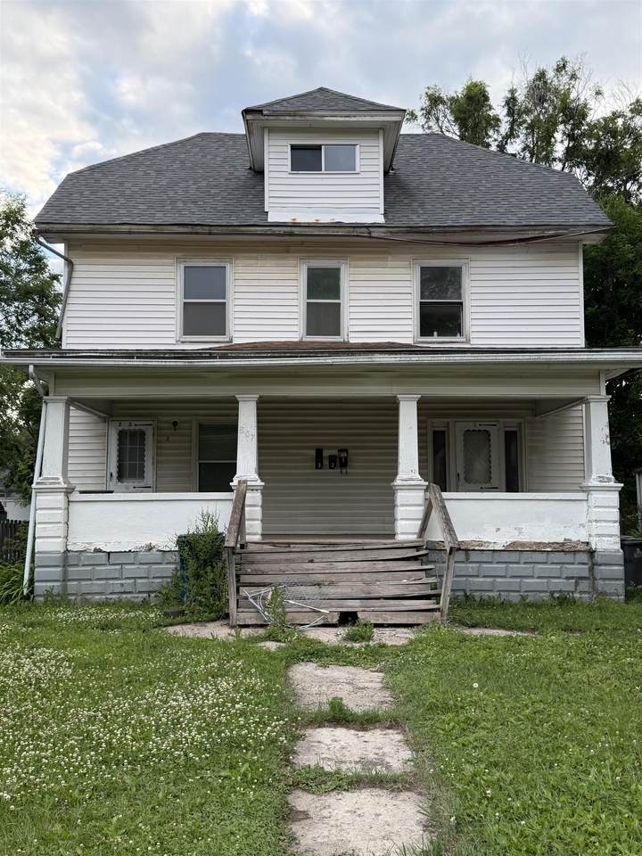 807 4th Avenue - Photo 1