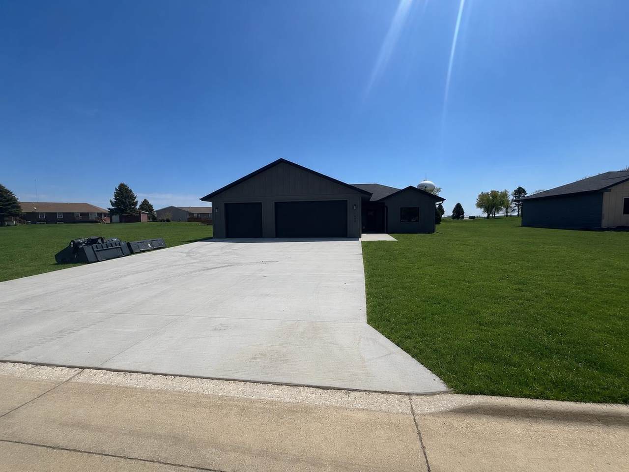 1644 365th Avenue - Photo 1