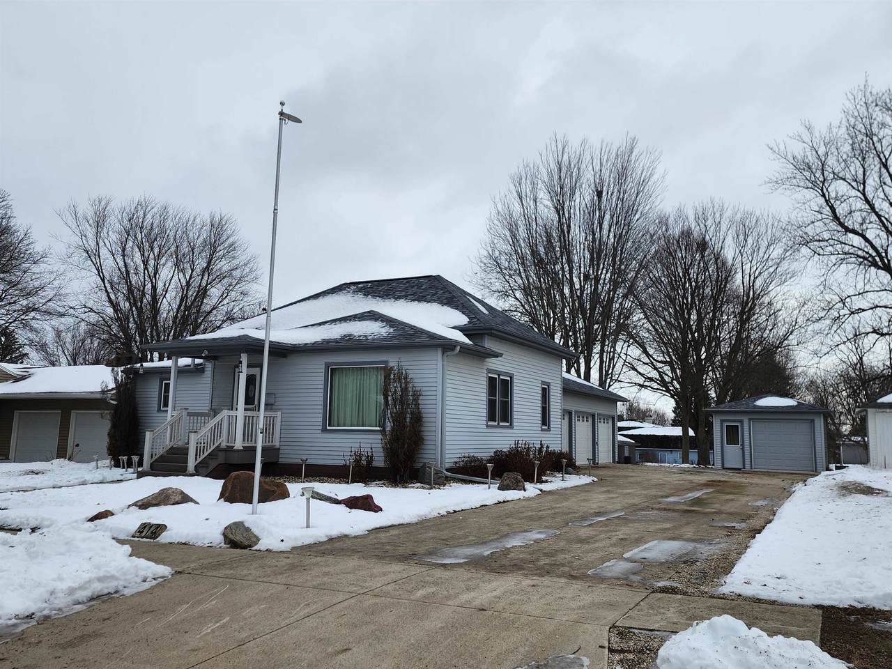 414 Harrison Street - Photo 1