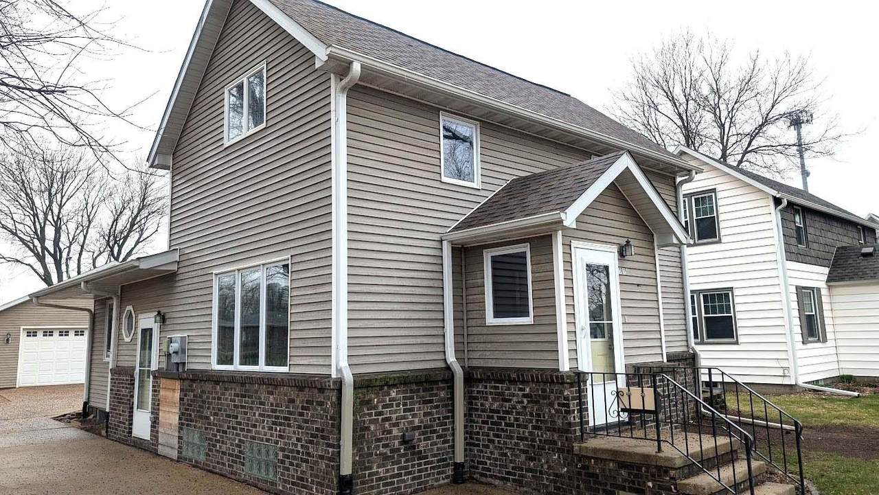 1615 1st Ave. W. - Photo 1