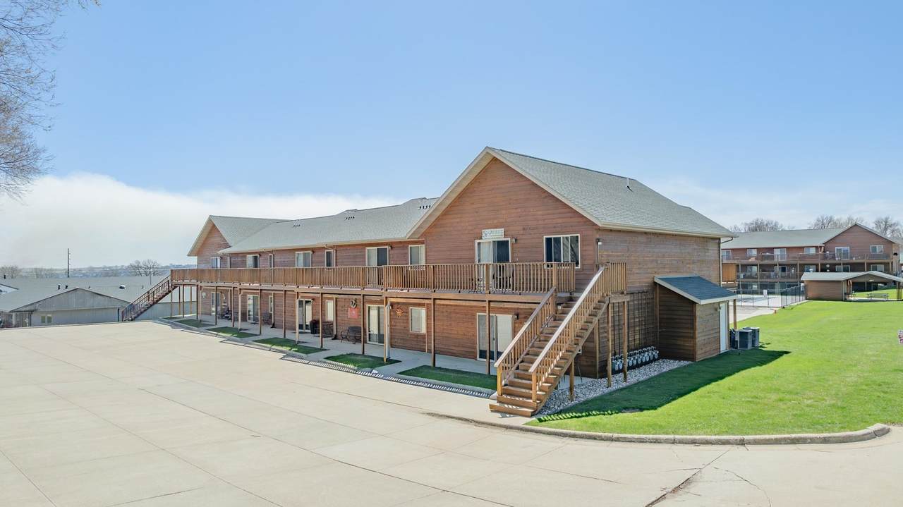 1203 Sanborn Avenue - Photo 1