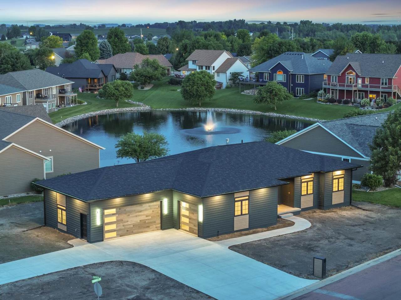 3008 Bonnie Lane - Photo 1