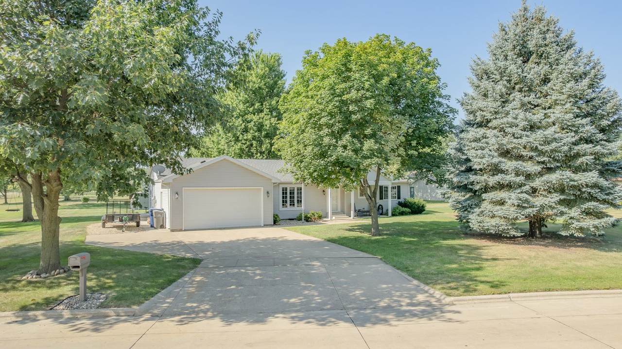 506 4th Street - Photo 1