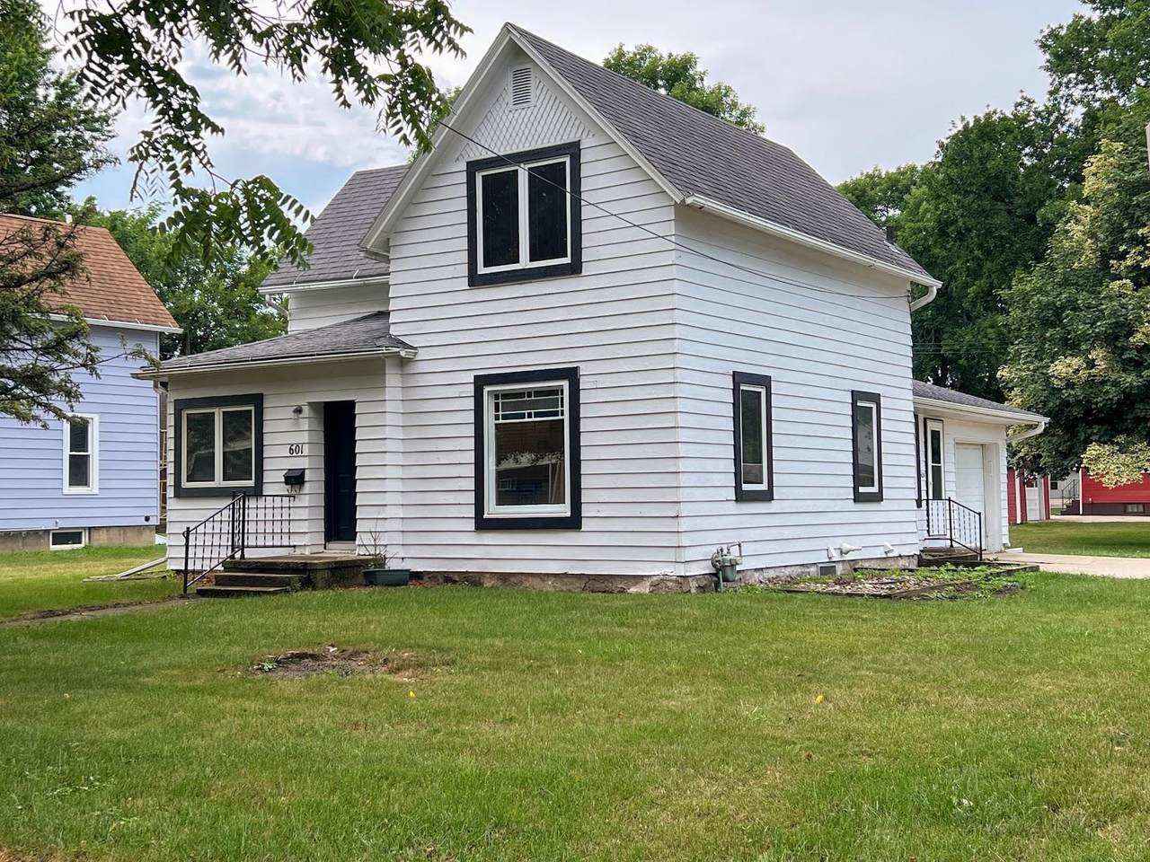 601 Call Street - Photo 1